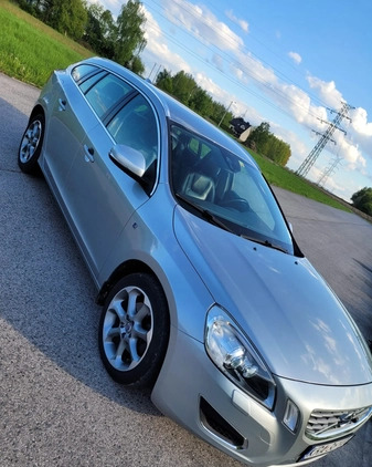 Volvo V60 cena 34800 przebieg: 264000, rok produkcji 2011 z Jaraczewo małe 92